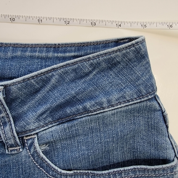 Lee Riders Midrise Medium Wash Boot Jeans Size 12P - Picture 10 of 12